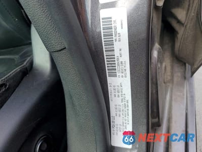 Zdjęcie 12 z 12 samochodu: 2016 CHRYSLER 200 C VIN:1C3CCCCG8GN105014 - miniatura
