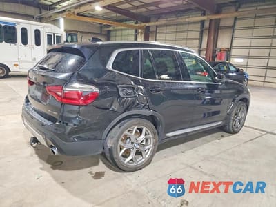 Trzecie zdjęcie samochodu z tyłu: 2021 BMW X3 XDRIVE30I VIN:5UXTY5C00M9E39636 - miniatura