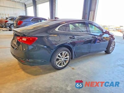 Trzecie zdjęcie samochodu z tyłu: 2018 CHEVROLET MALIBU LT VIN:1G1ZD5ST1JF226989 - miniatura
