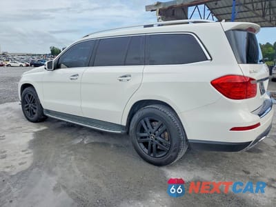 Drugie zdjęcie samochodu z przodu: 2015 MERCEDES-BENZ GL 350 BLUETEC VIN:4JGDF2EEXFA453542 - miniatura