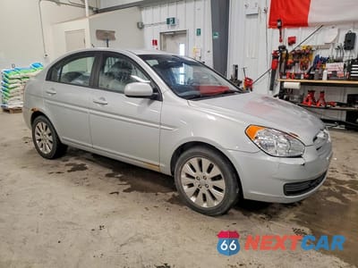 Czwarte zdjęcie samochodu z boku: 2010 HYUNDAI ACCENT GLS VIN:KMHCN4BC4AU535173 - miniatura