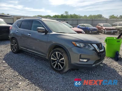 Czwarte zdjęcie samochodu z boku: 2020 NISSAN ROGUE SL VIN:5N1AT2MT7LC729946 - miniatura