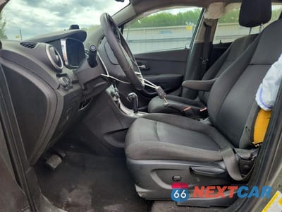 Zdjęcie 7 z 13 samochodu: 2016 CHEVROLET TRAX 1LT VIN:3GNCJLSB1GL279652 - miniatura