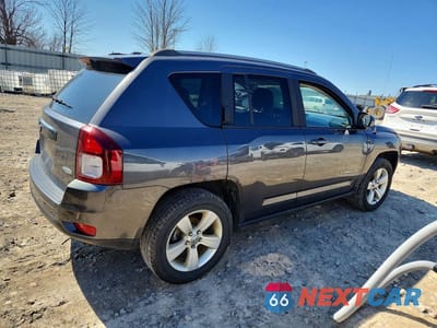 Trzecie zdjęcie samochodu z tyłu: 2015 JEEP COMPASS LATITUDE VIN:1C4NJDEB8FD303484 - miniatura