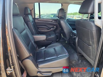 Zdjęcie 11 z 13 samochodu: 2017 CHEVROLET SUBURBAN K1500 LT VIN:1GNSKHKC4HR272218 - miniatura