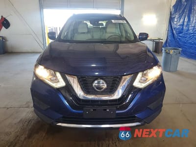 Piąte zdjęcie samochodu w środku: 2020 NISSAN ROGUE SV VIN:5N1AT2MV9LC794492 - miniatura