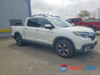 Czwarte zdjęcie samochodu z boku: 2017 HONDA RIDGELINE RTL VIN:5FPYK3F70HB002841 - miniatura