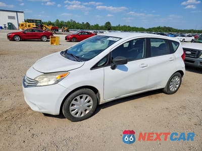 2015 NISSAN VERSA NOTE S PLUS 3N1CE2CP5FL426283 - główne zdjęcie licytacji z USA - miniatura