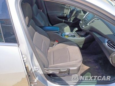 Piąte zdjęcie samochodu w środku: 2018 CHEVROLET MALIBU LS VIN:1G1ZB5ST1JF247704 - miniatura