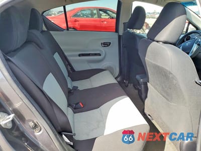 Zdjęcie 10 z 12 samochodu: 2013 TOYOTA PRIUS C THREE VIN:JTDKDTB30D1034428 - miniatura