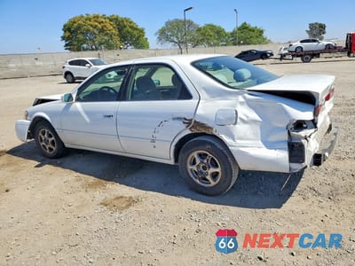 Drugie zdjęcie samochodu z przodu: 1997 TOYOTA CAMRY LE VIN:JT2BG22K1V0049416 - miniatura