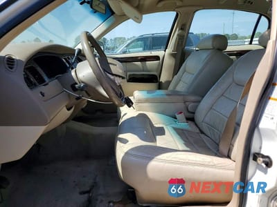 Zdjęcie 7 z 11 samochodu: 2000 LINCOLN TOWN CAR EXECUTIVE VIN:1LNHM81WXYY935382 - miniatura