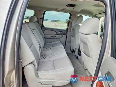 Zdjęcie 11 z 13 samochodu: 2009 CHEVROLET SUBURBAN C1500 LT VIN:1GNFC26029R273641 - miniatura