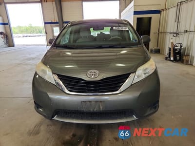Piąte zdjęcie samochodu w środku: 2011 TOYOTA SIENNA LE VIN:5TDKK3DC8BS060245 - miniatura