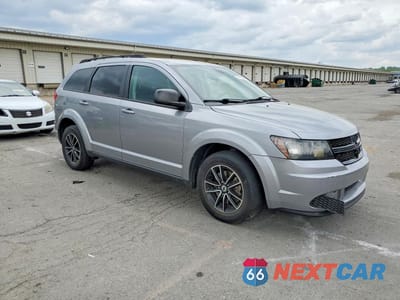 Czwarte zdjęcie samochodu z boku: 2018 DODGE JOURNEY SE VIN:3C4PDCAB2JT429004 - miniatura