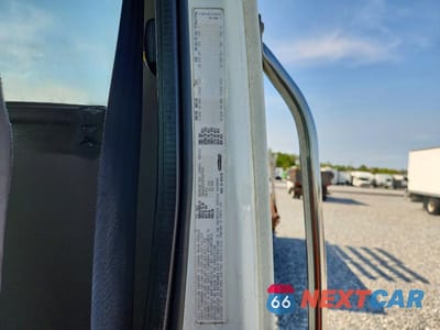 Zdjęcie 13 z 13 samochodu: 2015 FREIGHTLINER M2 106 MED - SEMI TRUCK VIN:3ALACWDT2FDGF5301 - miniatura