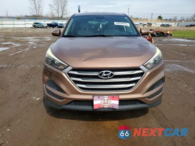 Piąte zdjęcie samochodu w środku: 2017 HYUNDAI TUCSON SE VIN:KM8J23A45HU328760 - miniatura