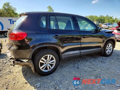 Trzecie zdjęcie samochodu z tyłu: 2014 VOLKSWAGEN TIGUAN S VIN:WVGBV3AX8EW525184 - miniatura