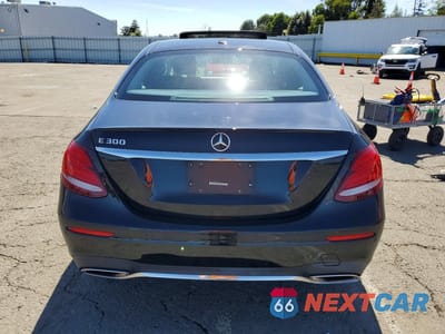 Zdjęcie 6 z 12 samochodu: 2018 MERCEDES-BENZ E 300 VIN:WDDZF4JB4JA306729 - miniatura