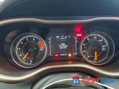 Zdjęcie 9 z 14 samochodu: 2016 JEEP CHEROKEE LATITUDE VIN:1C4PJMCS0GW204997 - miniatura