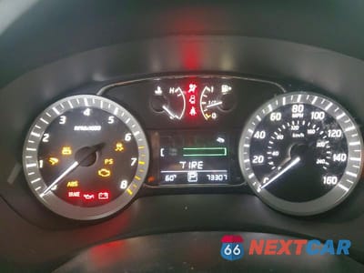 Zdjęcie 9 z 11 samochodu: 2015 NISSAN SENTRA SV VIN:3N1AB7AP2FY310106 - miniatura