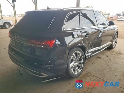 Trzecie zdjęcie samochodu z tyłu: 2021 AUDI Q7 PREMIUM PLUS VIN:WA1LXAF78MD021349 - miniatura