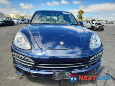 Piąte zdjęcie samochodu w środku: 2013 PORSCHE CAYENNE S VIN:WP1AB2A2XDLA81439 - miniatura