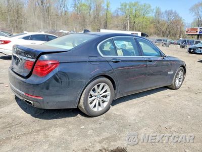 Trzecie zdjęcie samochodu z tyłu: 2014 BMW 740 I VIN:WBAYA6C54ED144125 - miniatura
