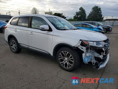 Czwarte zdjęcie samochodu z boku: 2018 MITSUBISHI OUTLANDER SE VIN:JA4AD3A30JZ009517 - miniatura