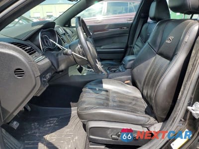 Zdjęcie 7 z 13 samochodu: 2021 CHRYSLER 300 S VIN:2C3CCABG1MH528978 - miniatura