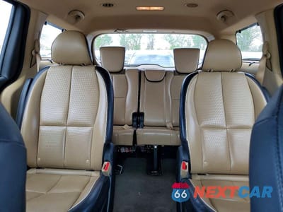 Zdjęcie 10 z 13 samochodu: 2017 KIA SEDONA LX VIN:KNDMB5C14H6233594 - miniatura