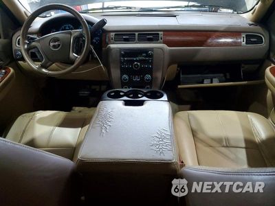 Zdjęcie 8 z 13 samochodu: 2008 GMC YUKON VIN:1GKFC13C48J189338 - miniatura