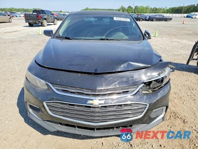Piąte zdjęcie samochodu w środku: 2017 CHEVROLET MALIBU LT VIN:1G1ZE5STXHF194390 - miniatura