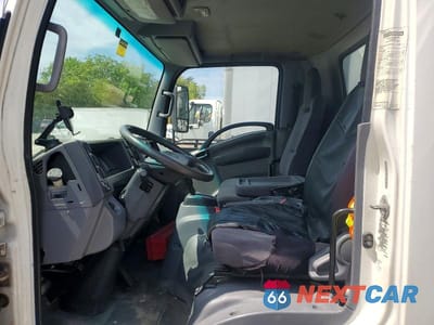Zdjęcie 7 z 13 samochodu: 2012 ISUZU NPR HD VIN:JALC4W162C7001510 - miniatura