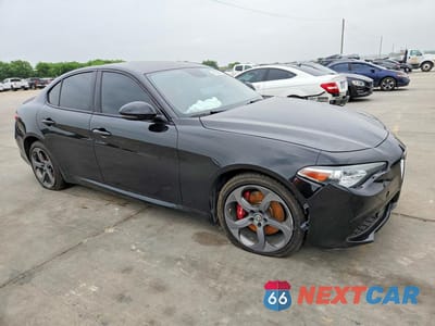 Czwarte zdjęcie samochodu z boku: 2018 ALFA ROMEO GIULIA Q4 VIN:ZARFAEDN1J7588192 - miniatura