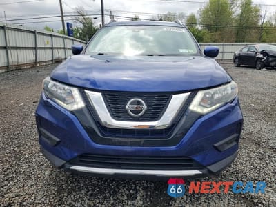 Piąte zdjęcie samochodu w środku: 2019 NISSAN ROGUE SV VIN:KNMAT2MV0KP521243 - miniatura