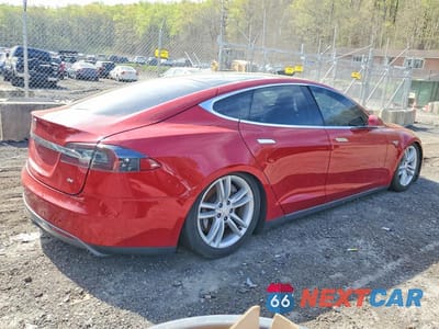 Trzecie zdjęcie samochodu z tyłu: 2015 TESLA MODEL S 85 VIN:5YJSA4H13FF082004 - miniatura