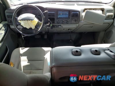 Zdjęcie 8 z 11 samochodu: 2006 FORD F250 SUPER DUTY VIN:1FTSX21P16EA85373 - miniatura