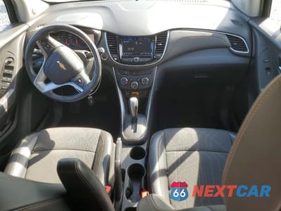 Zdjęcie 8 z 12 samochodu: 2018 CHEVROLET TRAX 1LT VIN:KL7CJLSB2JB683347 - miniatura