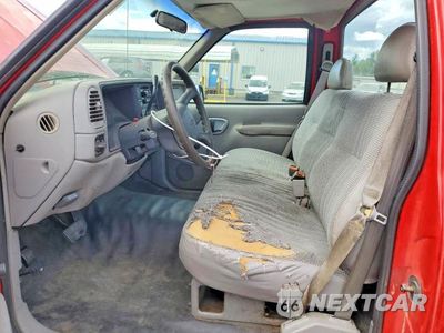 Zdjęcie 7 z 12 samochodu: 1998 CHEV GMT-400 C1500 VIN:1GCEC14W2WZ146650 - miniatura