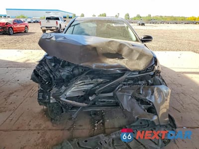 Piąte zdjęcie samochodu w środku: 2019 TOYOTA CAMRY SE VIN:4T1B11HK1KU276177 - miniatura
