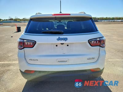 Zdjęcie 6 z 14 samochodu: 2017 JEEP COMPASS LATITUDE VIN:3C4NJDBB4HT679777 - miniatura