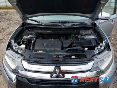 Zdjęcie 12 z 12 samochodu: 2016 MITSUBISHI OUTLANDER SE VIN:JA4AZ3A36GZ014988 - miniatura