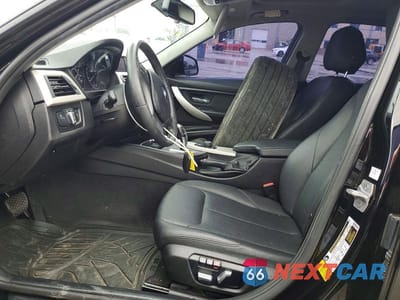 Zdjęcie 7 z 12 samochodu: 2018 BMW 320 I VIN:WBA8A9C57JAH13601 - miniatura