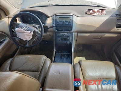 Zdjęcie 8 z 13 samochodu: 2006 HONDA PILOT VIN:5FNYF28516B046041 - miniatura