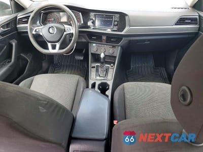 Zdjęcie 8 z 13 samochodu: 2019 VOLKSWAGEN JETTA S VIN:3VWC57BU6KM128764 - miniatura