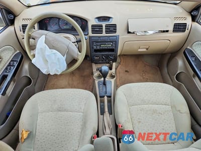 Zdjęcie 8 z 12 samochodu: 2003 KIA RIO BASE VIN:KNADC125636209300 - miniatura