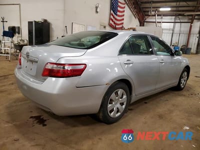 Trzecie zdjęcie samochodu z tyłu: 2007 TOYOTA CAMRY LE VIN:4T1BE46KX7U635655 - miniatura