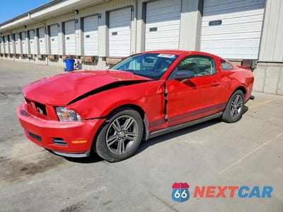 2010 FORD MUSTANG 1ZVBP8AN4A5106594 - główne zdjęcie licytacji z USA - miniatura