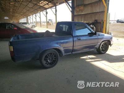 Trzecie zdjęcie samochodu z tyłu: 1990 TOYOTA PICKUP BASE VIN:JT4RN81A0L0058600 - miniatura
